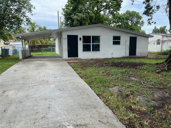 2569 NW 61st Ave, Margate FL 33063