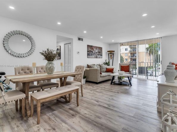 9310 Fontainebleau Blvd 201, Miami FL 33172