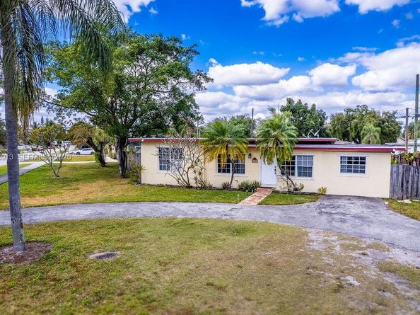 6101 Flagler St, Hollywood FL 33023