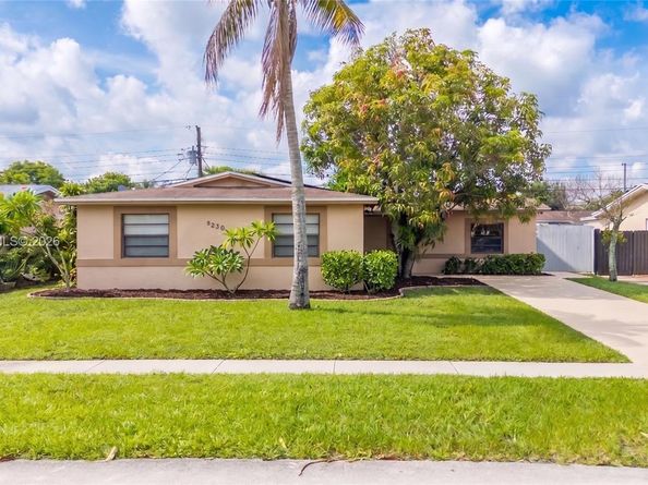 4230 NW 23rd Ct, Lauderhill FL 33313