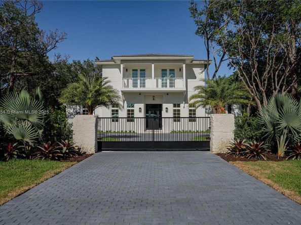 7605 SW 71st Ave, Miami FL 33143