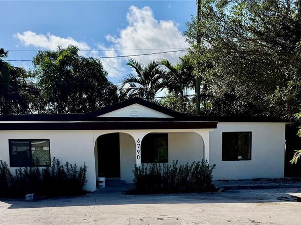 6790 SW 25th Ter, Miami FL 33155