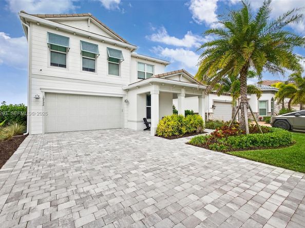 10752 Northbrook Cir, Palm Beach Gardens FL 33412