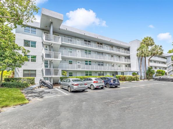 112 Royal Park Dr 3A, Oakland Park FL 33309