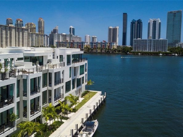 4008 NE 167th St 6, North Miami Beach FL 33160