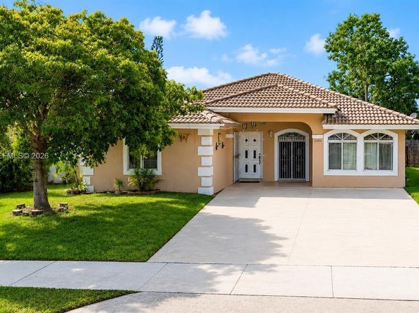20504 NW 19th Ave, Miami Gardens FL 33056