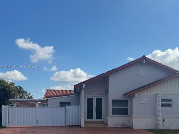 765 SW 101st Ct Cir, Miami FL 33174