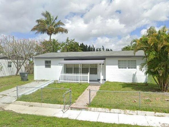 567 Tallulah Rd, Palm Beach FL 33462