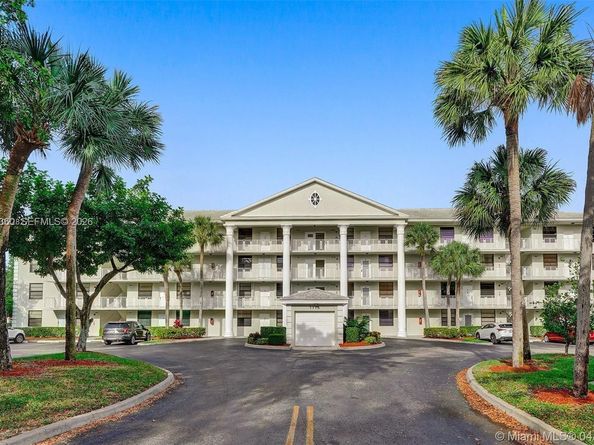 1715 Whitehall Dr 202, Davie FL 33324