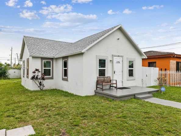 1296 NW 72nd St, Miami FL 33147