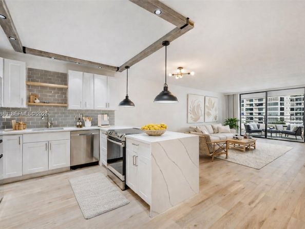 600 Three Islands Blvd 1214, Hallandale Beach FL 33009