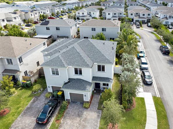 856 SE 16th Ct, Homestead FL 33034