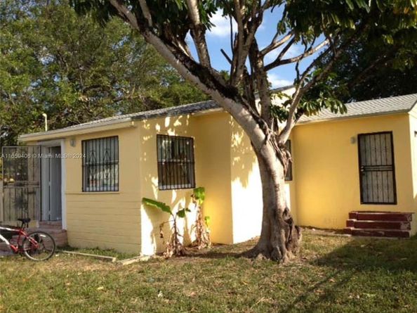 530 NW 53rd St, Miami FL 33127