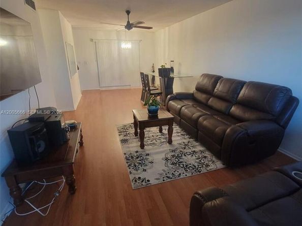 1490 NW 43rd Ave 308, Lauderhill FL 33313