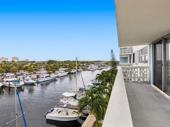 13155 Ixora Ct 406, North Miami FL 33181