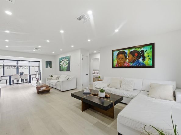 7491 Raleigh St, Hollywood FL 33024