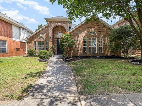 2704  Aspen Drive , McKinney Texas 75070