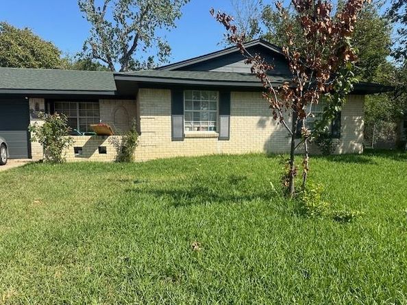 2322  Halifax Drive , Carrollton Texas 75006