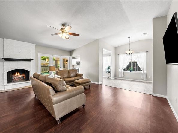 1341  Forestglen Drive , Lewisville Texas 75067