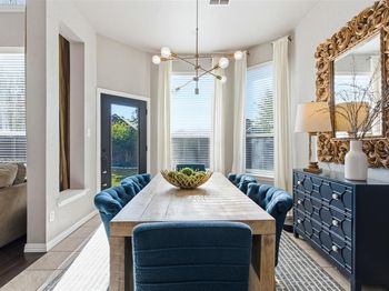 2537  Clearlake Drive 