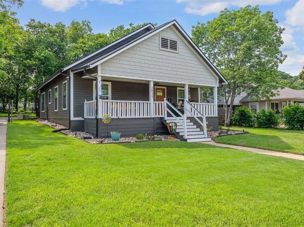 2832  Forest Avenue , Fort Worth Texas 76112