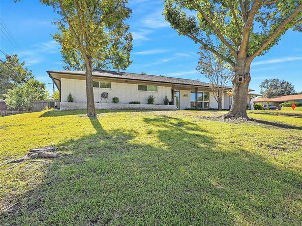 8029  Northbrook Drive , Benbrook Texas 76116