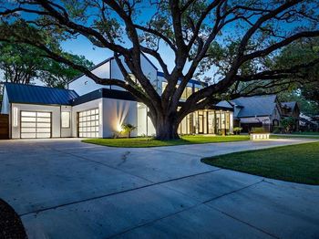 5723  Meletio Lane 