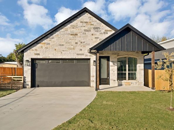 1023 E Allen Avenue , Fort Worth Texas 76104