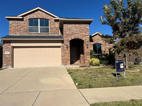 5212  Sugarcane Lane , Fort Worth Texas 76179