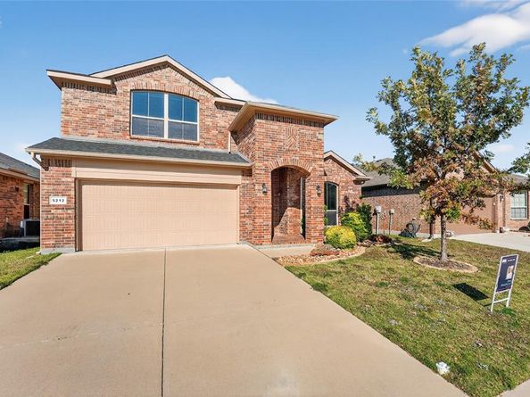 5212  Sugarcane Lane , Fort Worth Texas 76179