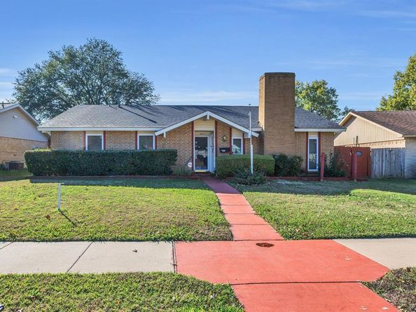 3817  Commonwealth Drive , Garland Texas 75043