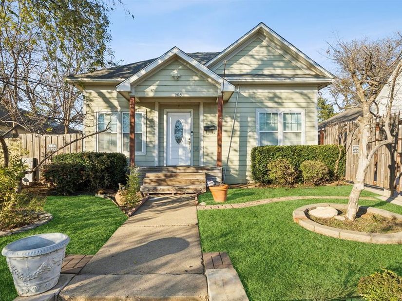 2903  MT VERNON Avenue , Fort Worth Texas 76103