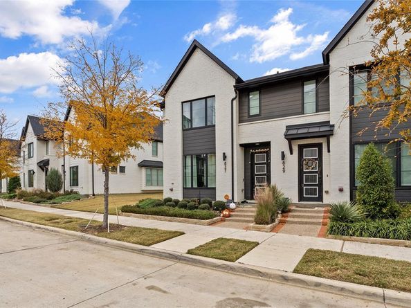 827  Crystal Oak Lane , Arlington Texas 76005