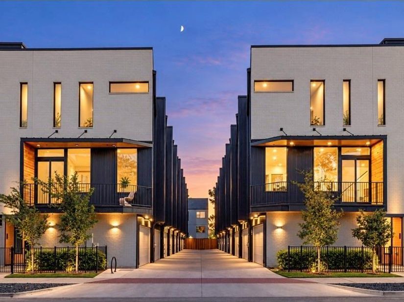 426 W 9th Street  104, Dallas Texas 75208
