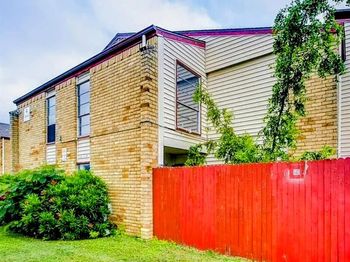 919 S WEATHERRED Drive 
