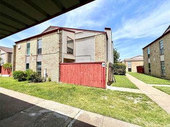 919 S WEATHERRED Drive 