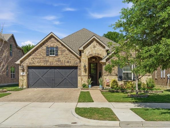 815  Dove Trail , Euless Texas 76039