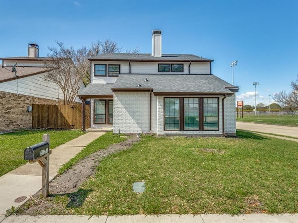 2321  North Court , Garland Texas 75044
