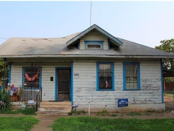 1223  Walmsley Avenue , Dallas Texas 75208