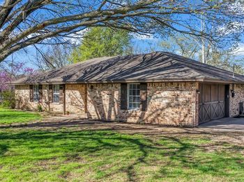 13715  Maxwell Boulevard 