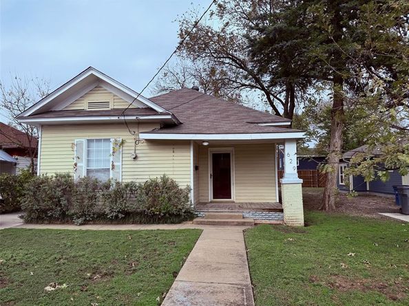 629  Melba Street , Dallas Texas 75208