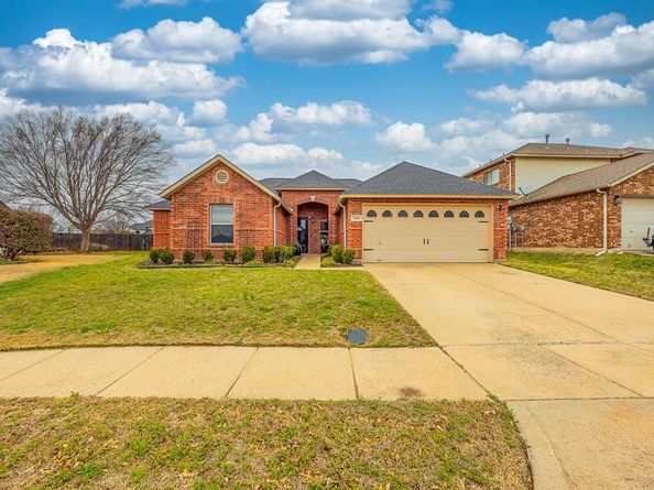 5260  Dillon Circle , Haltom City Texas 76137