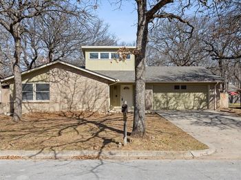 1113  Wood Ridge Drive 