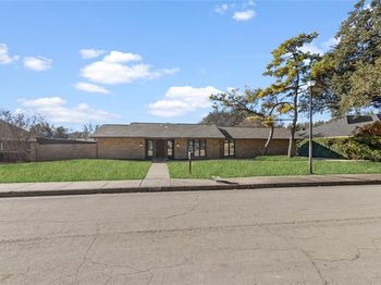 7116  Hunters Ridge Drive 