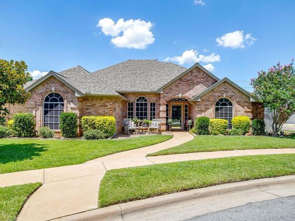 7732  Bridlewood Court , North Richland Hills Texas 76182