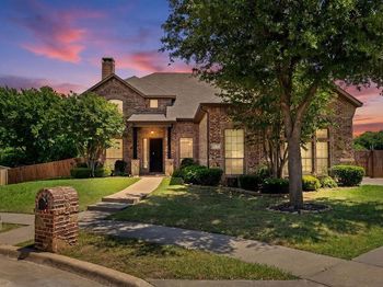 6631  Crestmoor Lane 