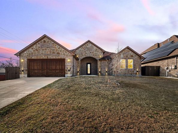 8809  Isom Lane , Dallas Texas 75249