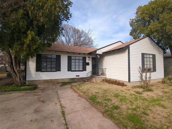 1449  Nash Street , Garland Texas 75042