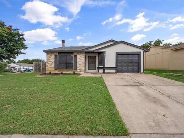 831  Netherland Drive , Arlington Texas 76017