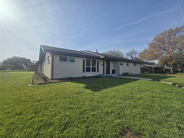 5801  Wedgworth Road , Fort Worth Texas 76133